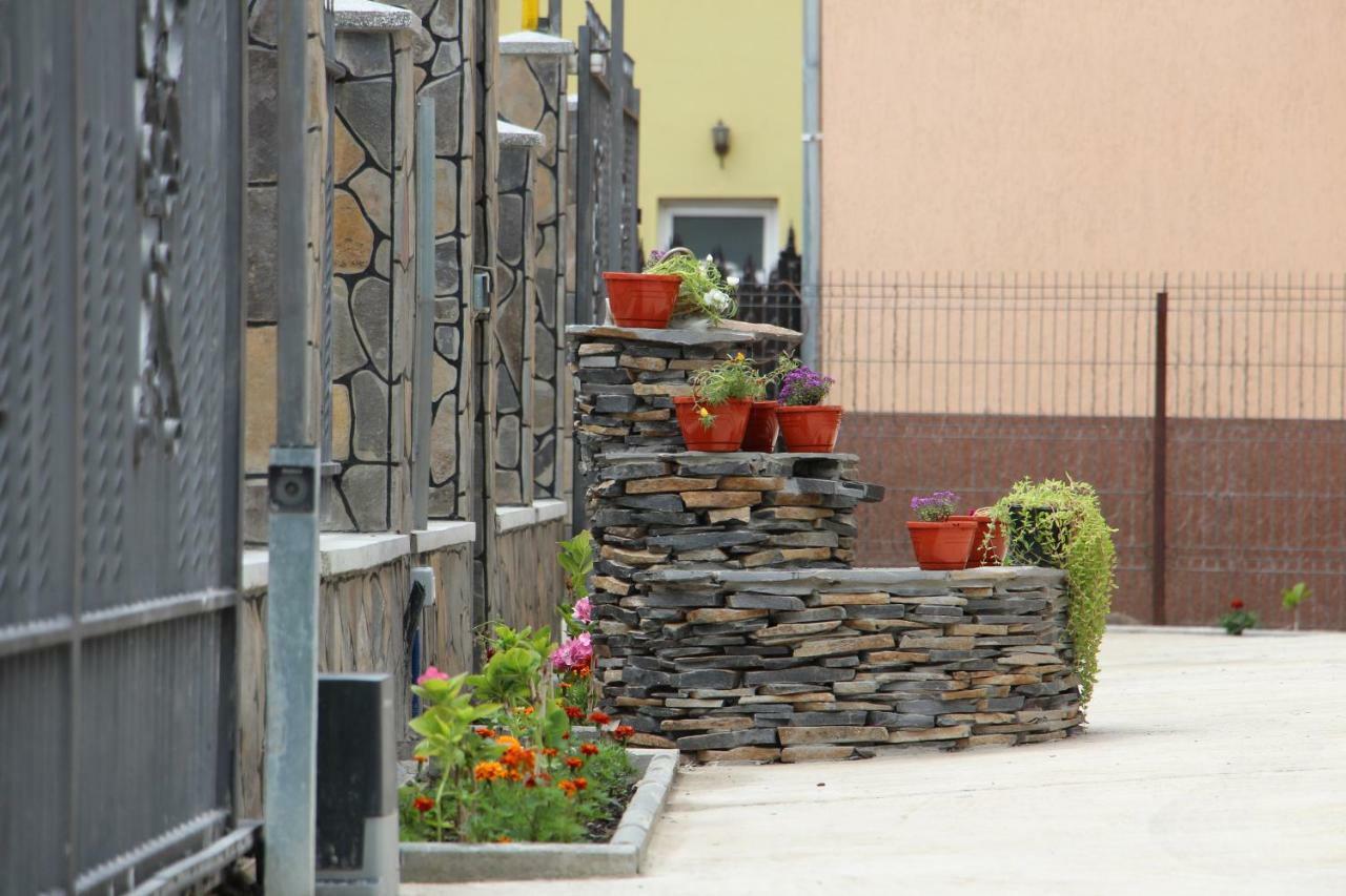 Popasul Calatorului Otel Moisei Dış mekan fotoğraf