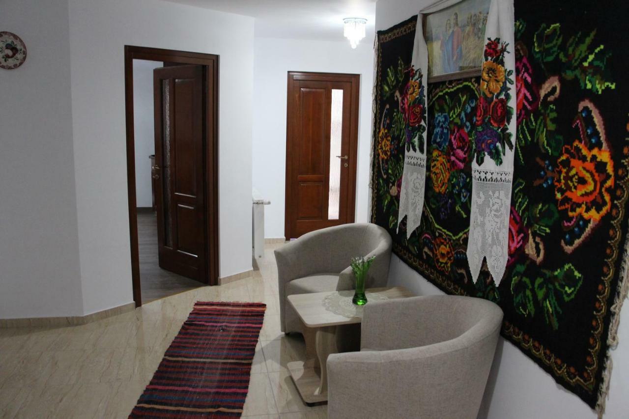 Popasul Calatorului Otel Moisei Dış mekan fotoğraf